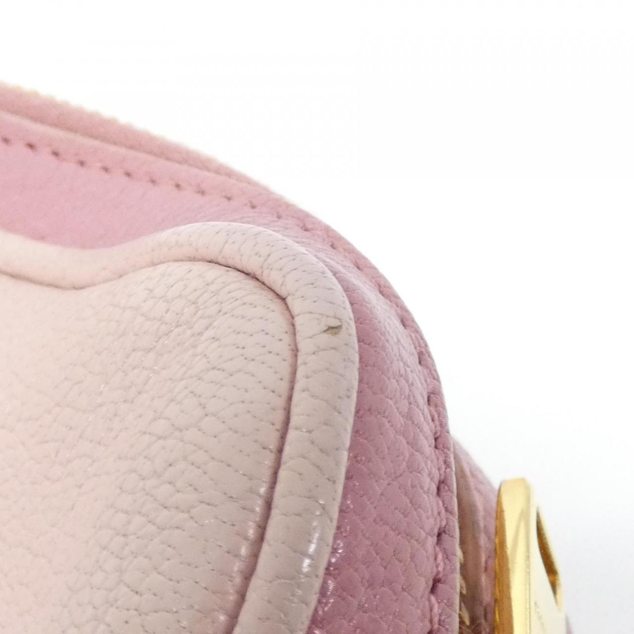 ミュウミュウ ショルダーバッグ