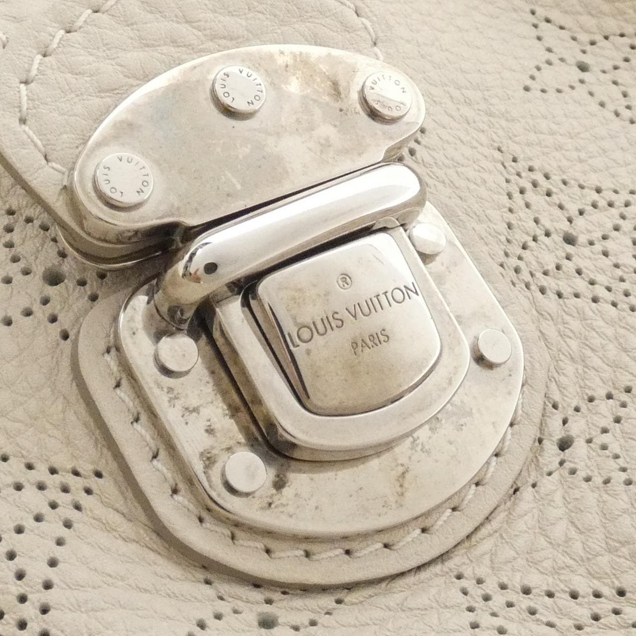 ルイヴィトン マヒナ ネオL M94280 ショルダーバッグ