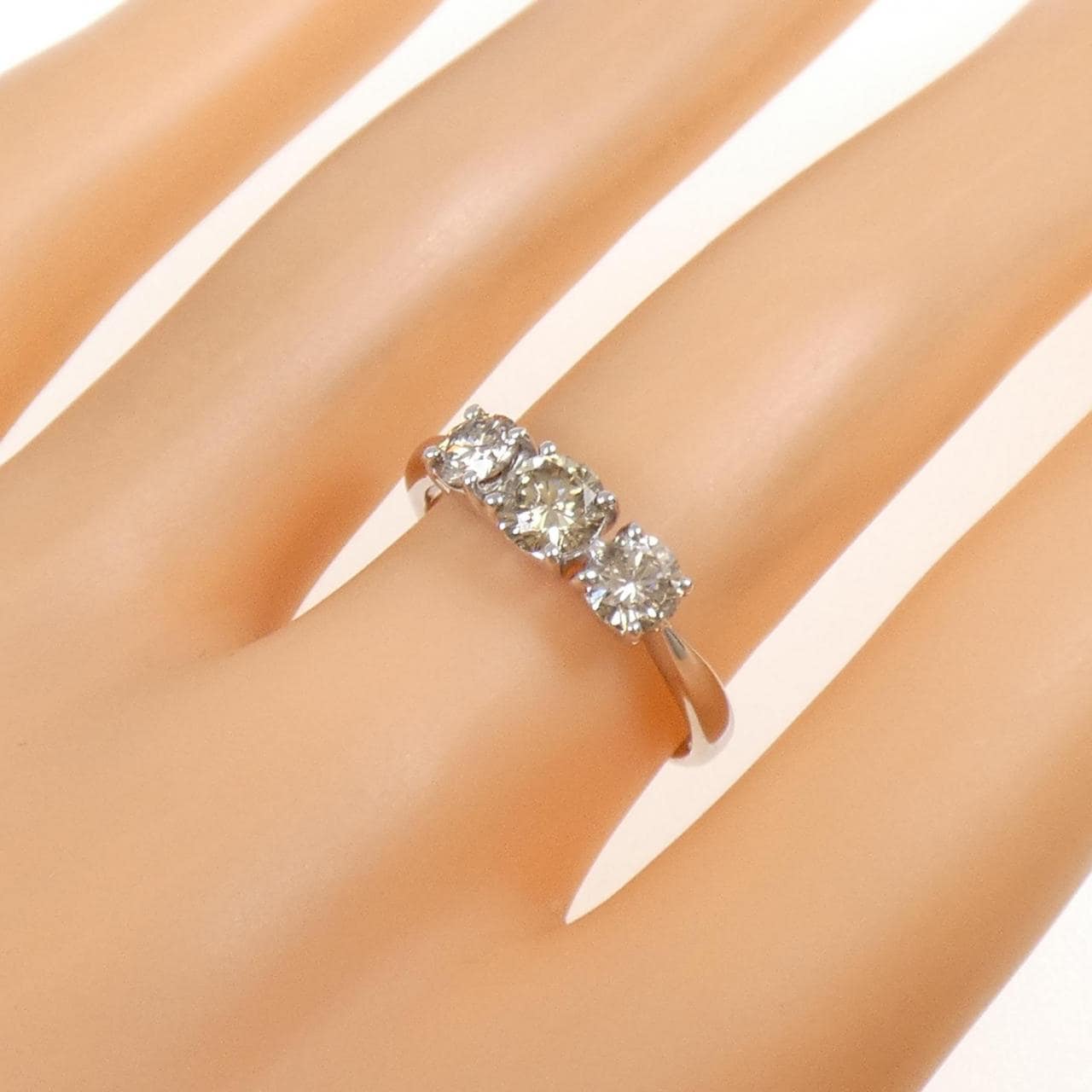 PT900 ダイヤモンド リング 1.00CT
