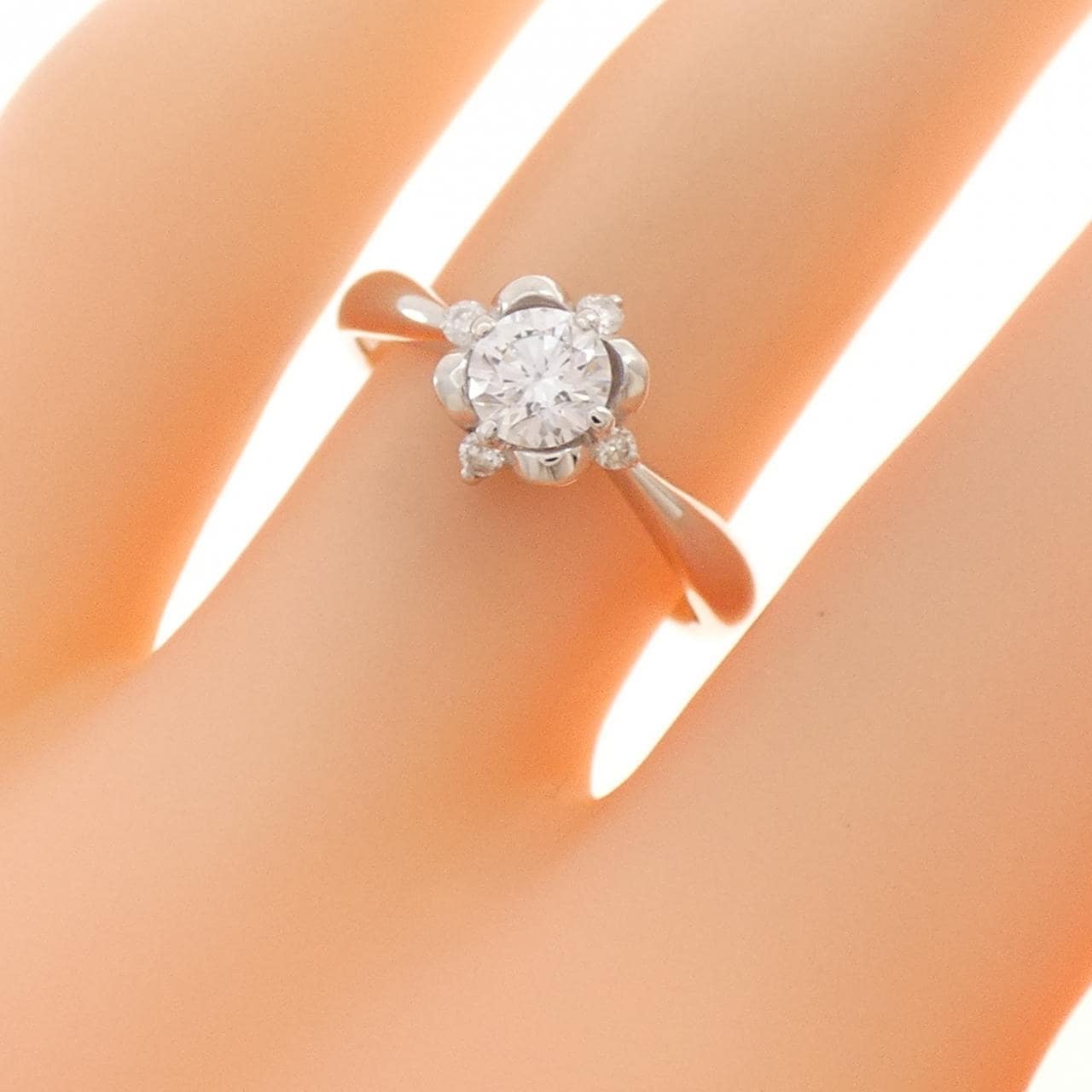 K18WG ダイヤモンド リング 0.371CT E VS2 EXT