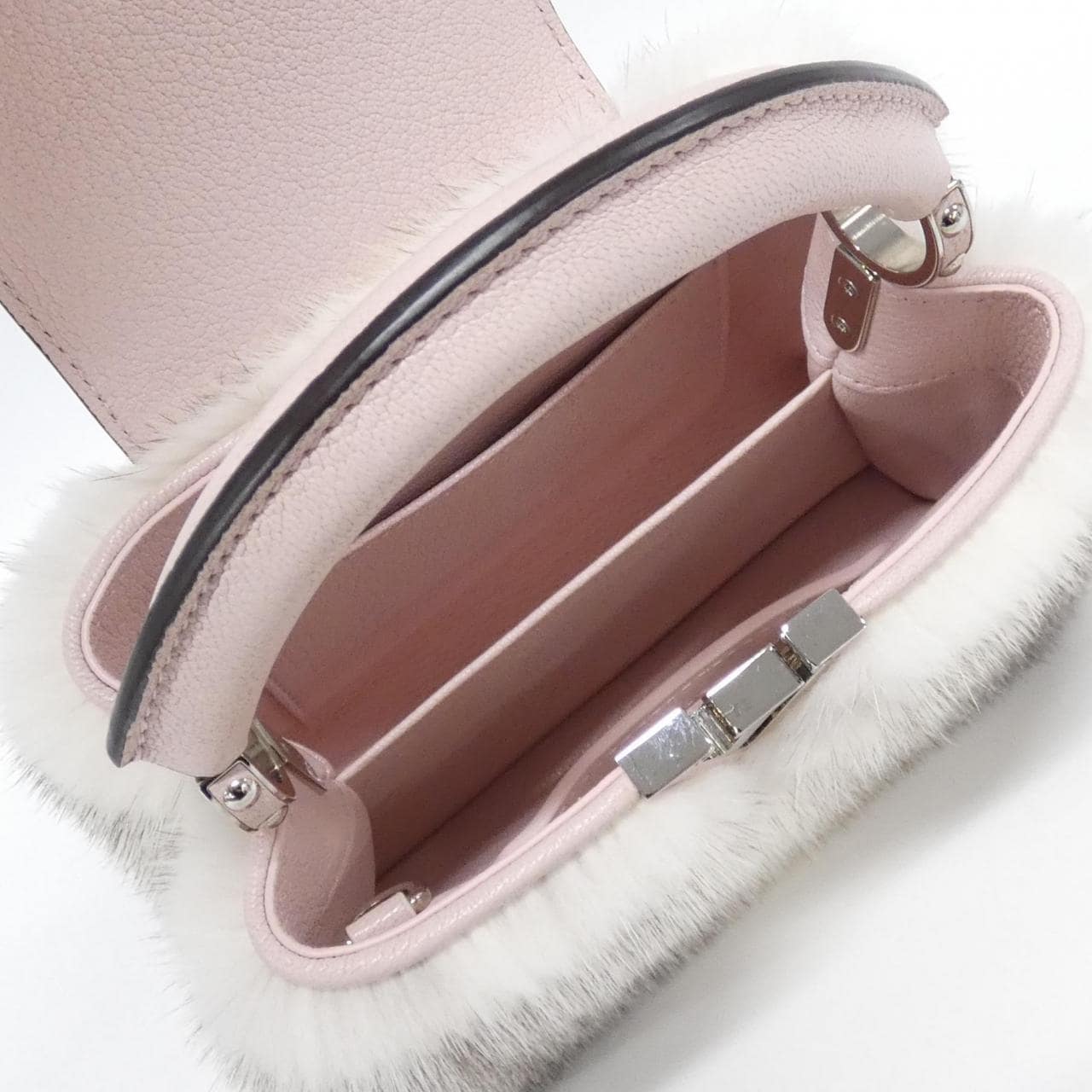 ルイヴィトン カプシーヌMINI M56916 バッグ
