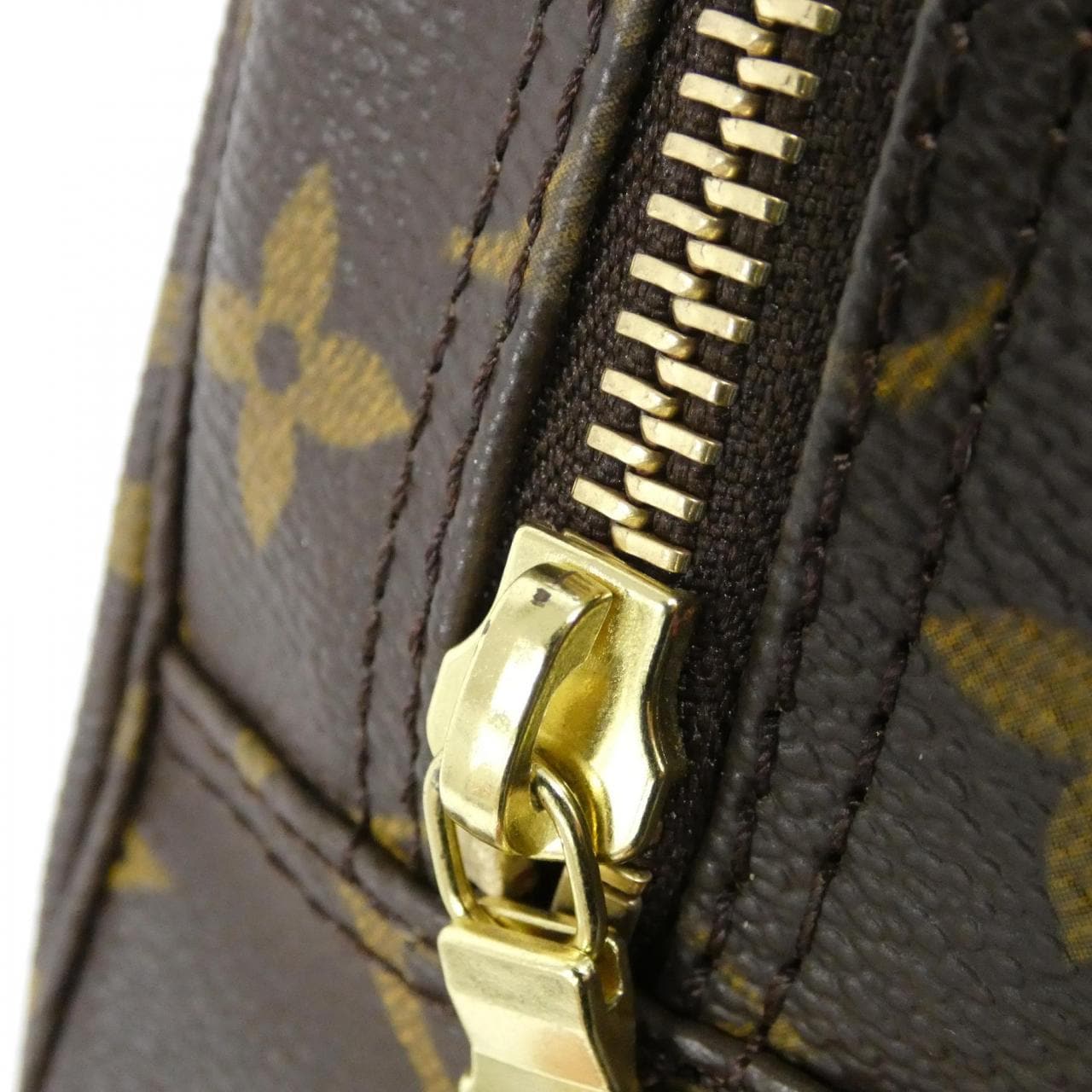 LOUIS VUITTON Monogram Truss Toilette 23cm M47524 Pouch