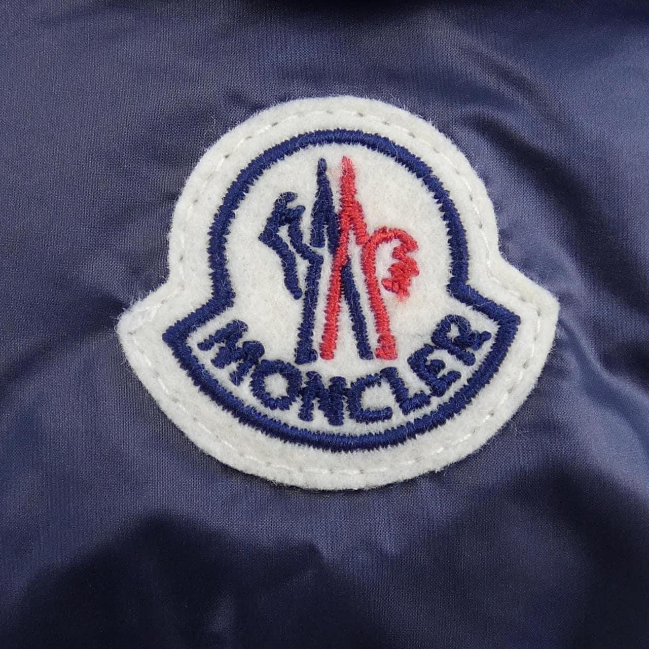 モンクレール MONCLER ダウンジャケット