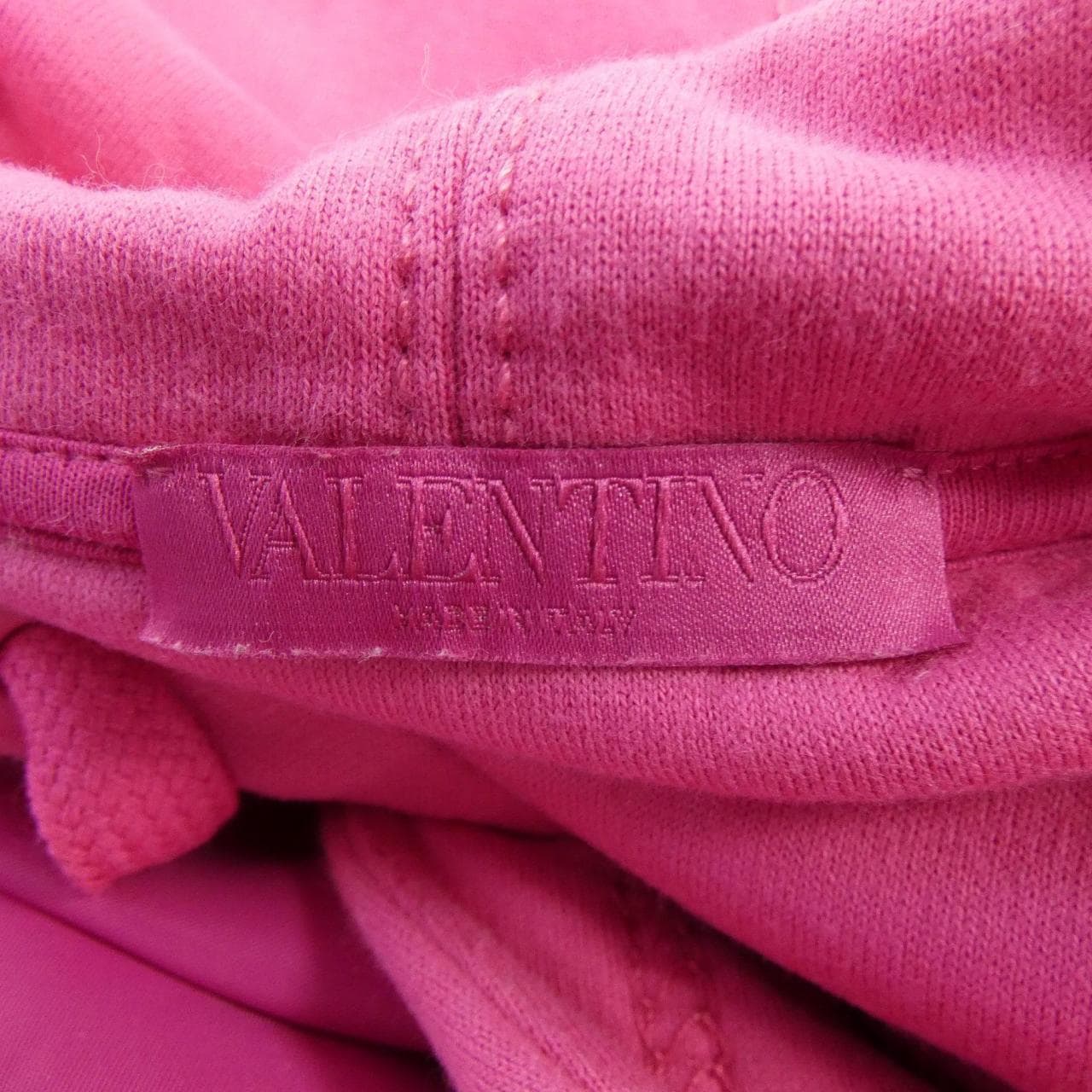 ヴァレンティノ VALENTINO パーカー