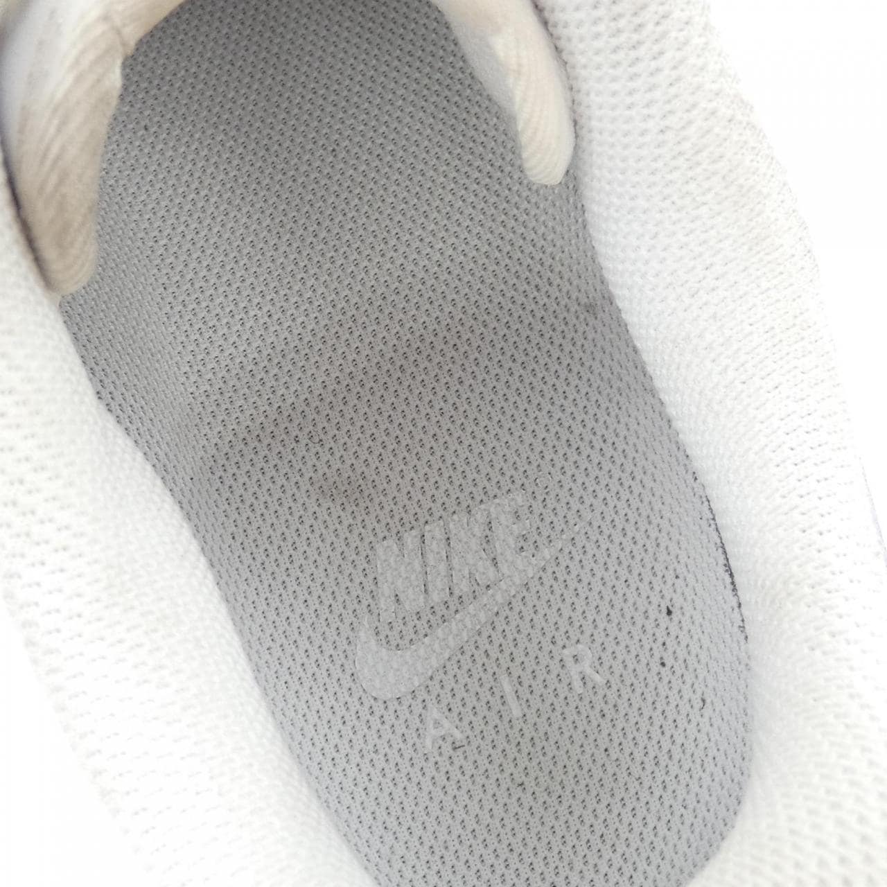 ナイキ NIKE DJ2739-100 スニーカー