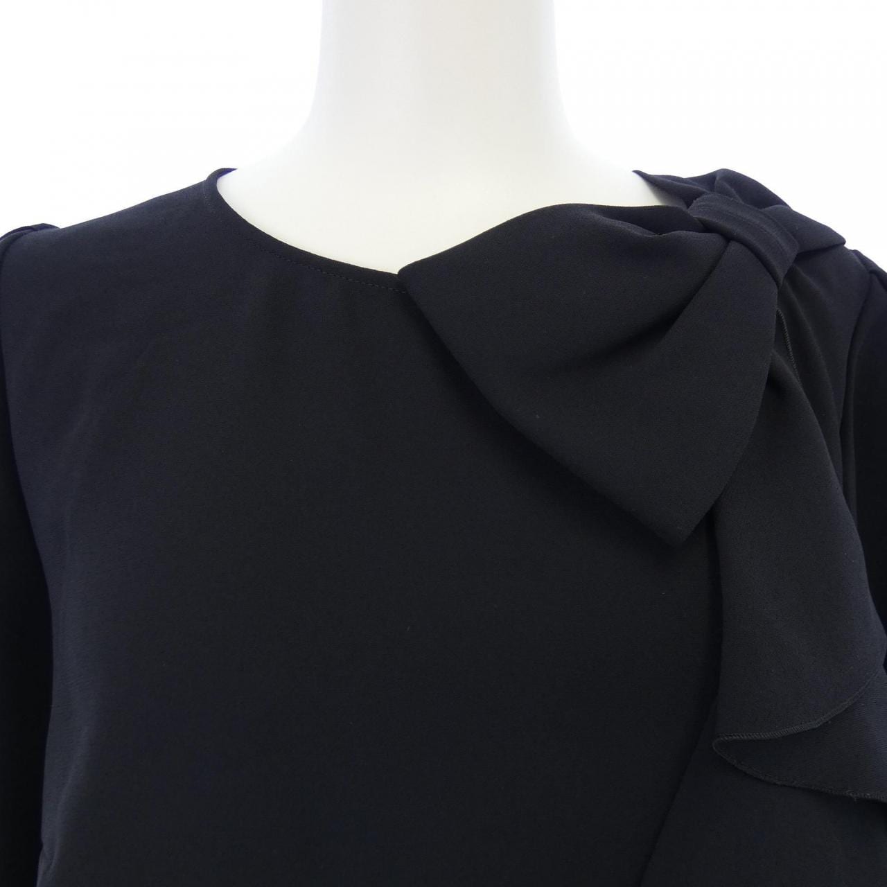 トゥービーシック TO BE CHIC トップス