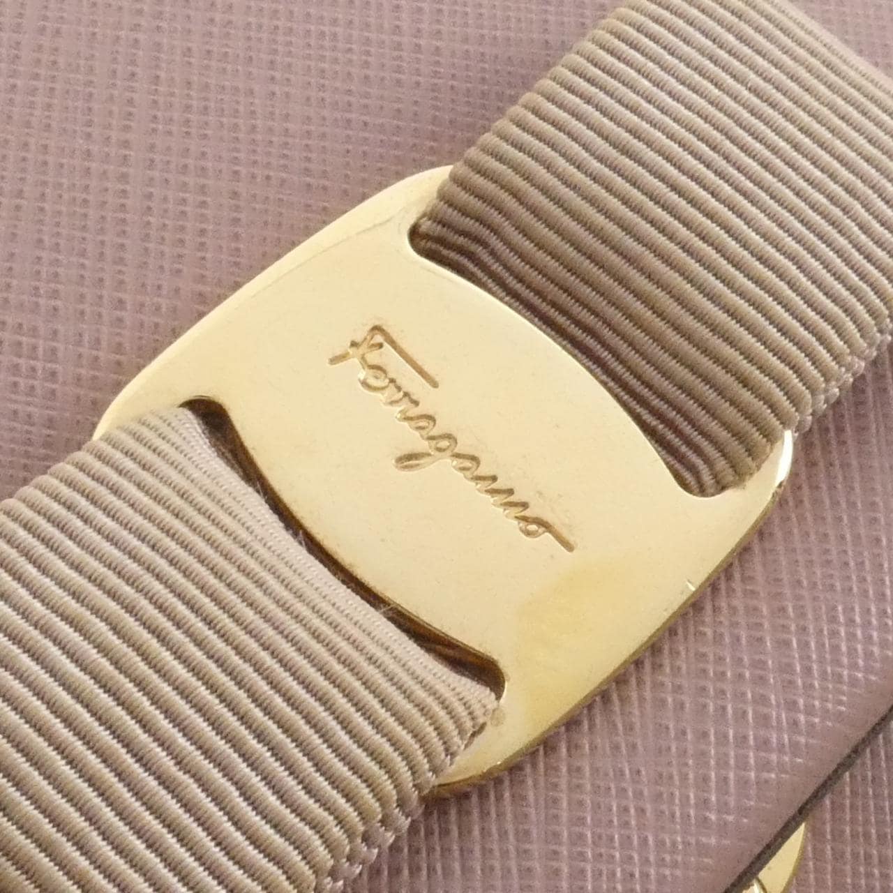 サルヴァトーレフェラガモ 21 E133 バッグ