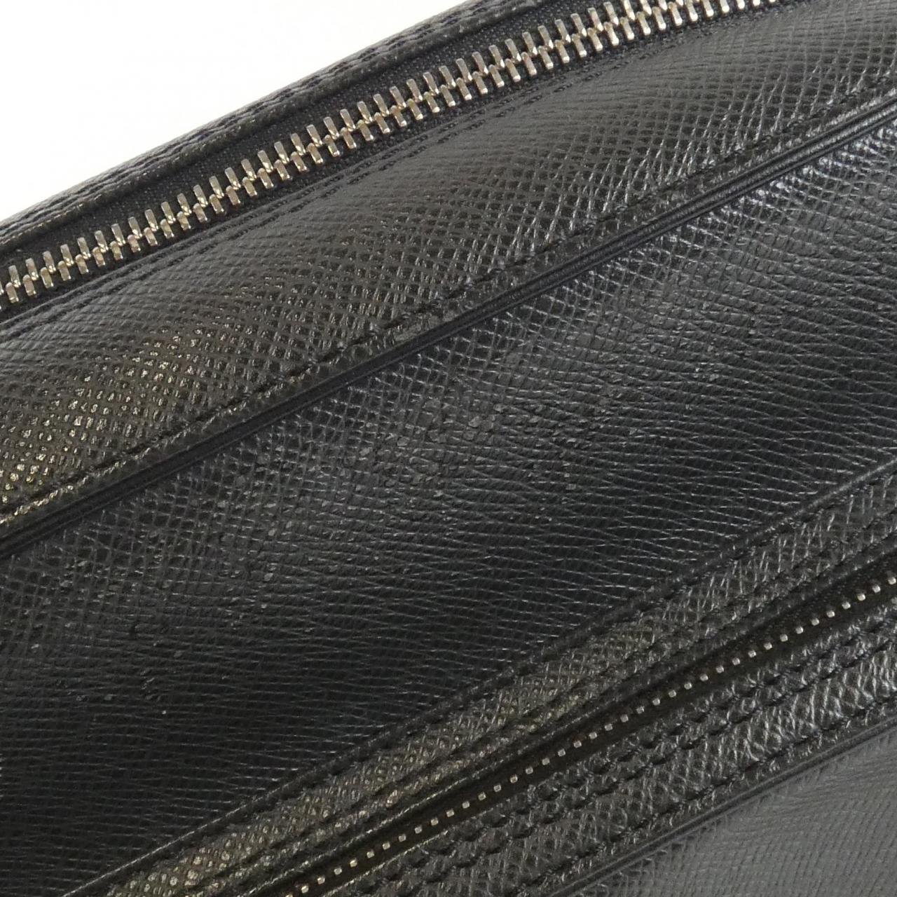 ルイヴィトン タイガ ナイル ショルダーバッグ