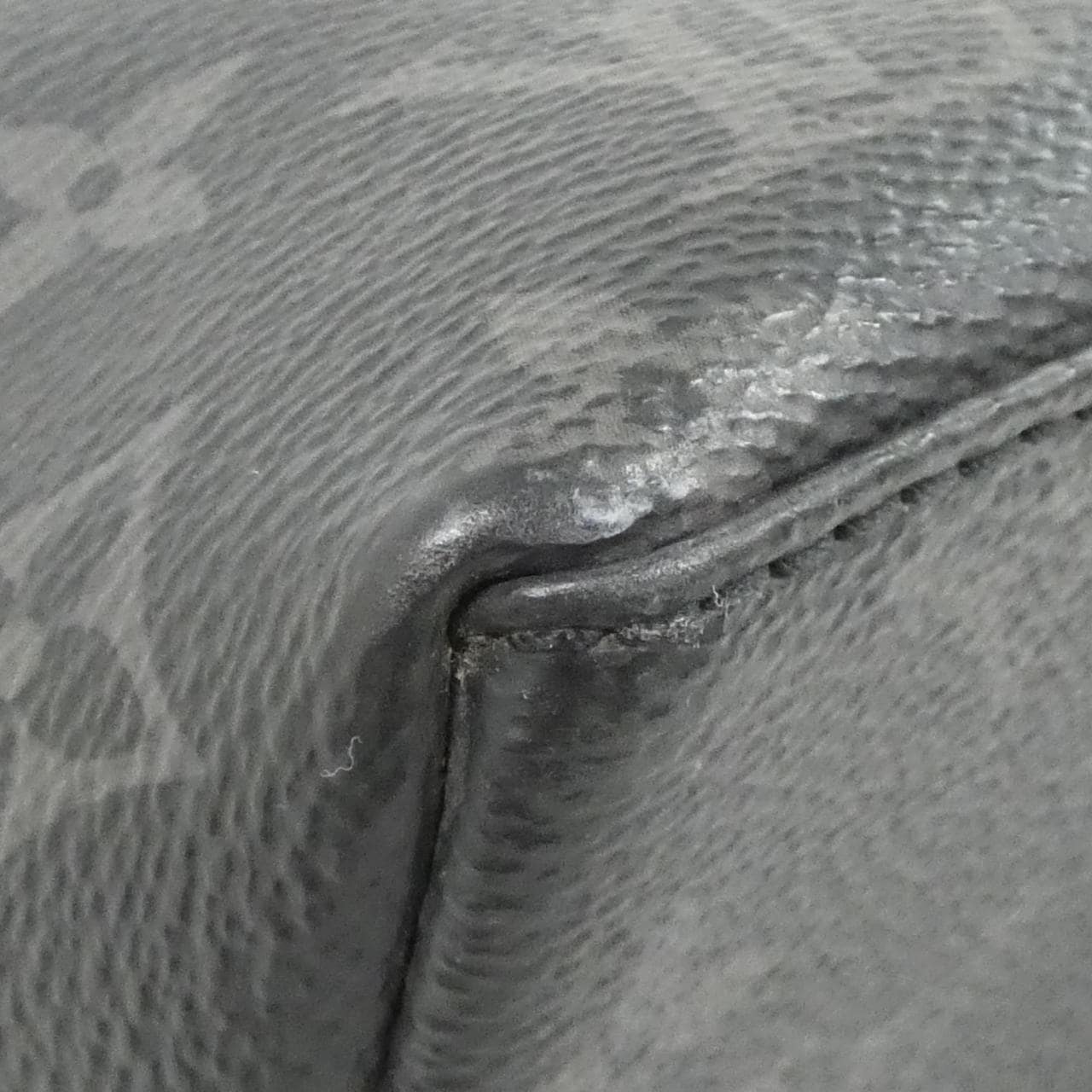 ルイヴィトン モノグラム エクリプス ブリーフケース エクスプローラー M40566 バッグ