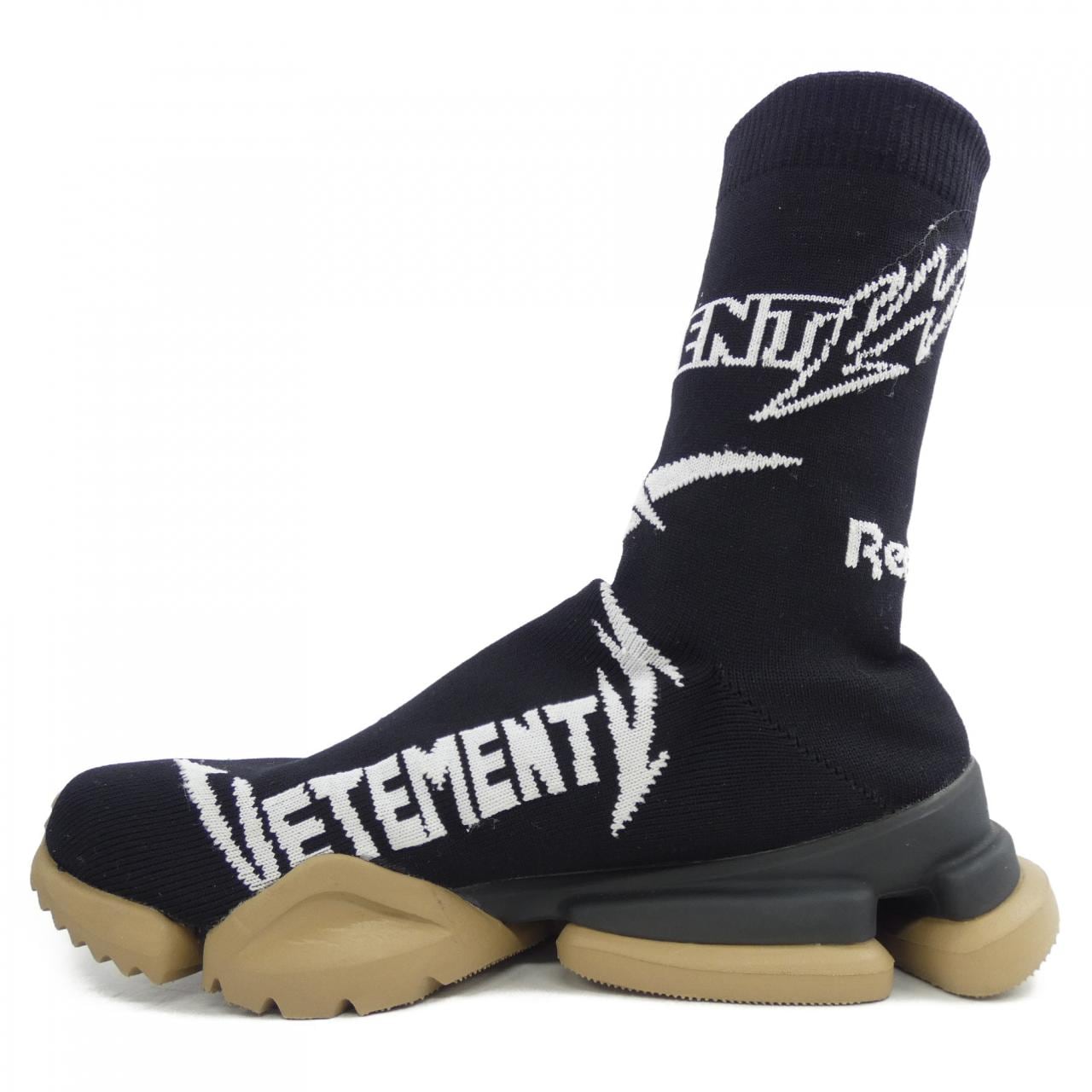 リーボック REEBOK VETEMENTS スニーカー
