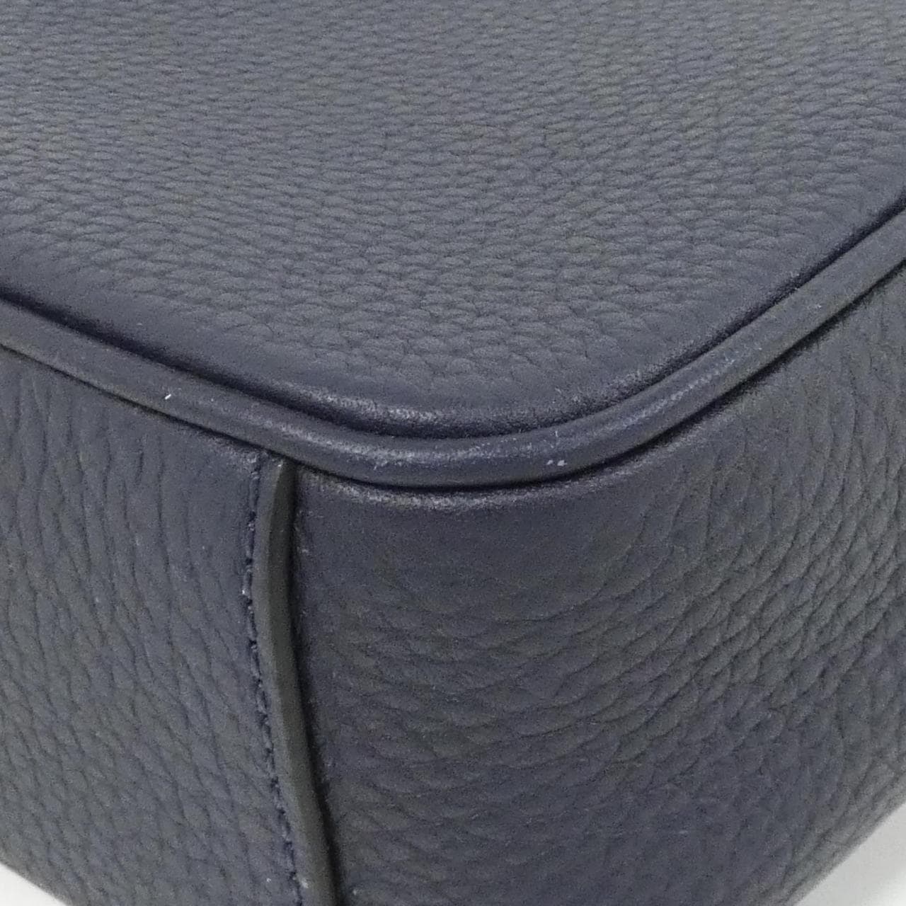 ルイヴィトン トリヨン(LVサークル) ダヌーブ PM M54787 ショルダーバッグ