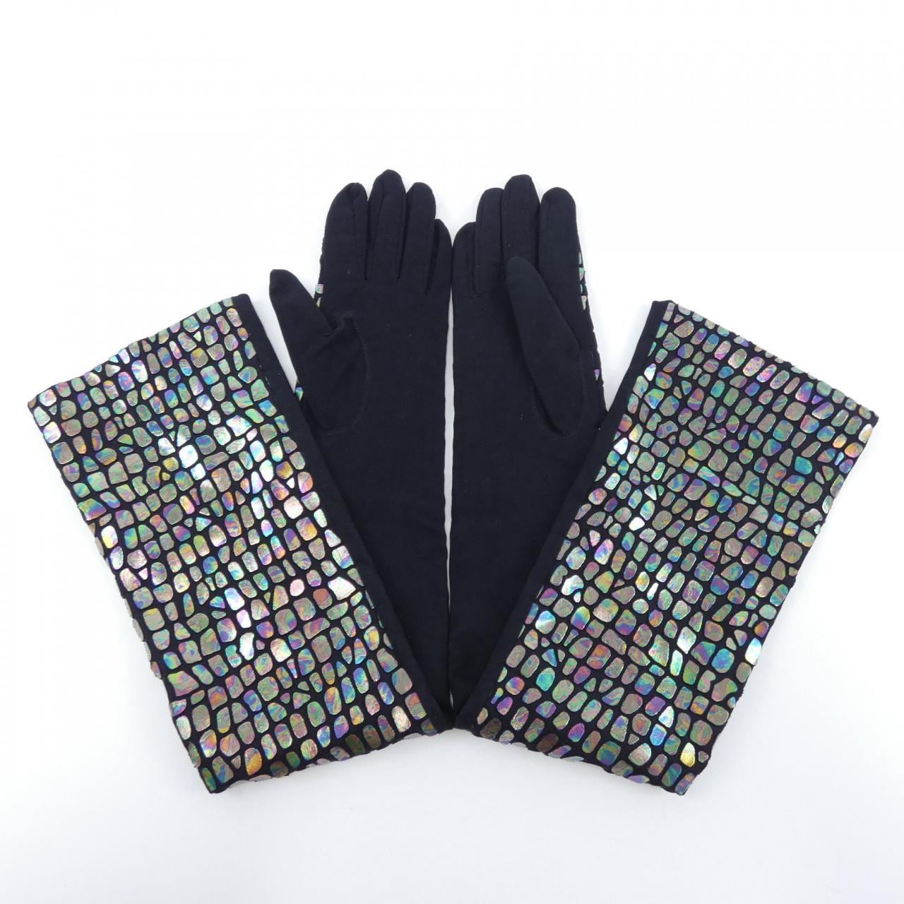 ISSEY MIYAKE GLOVE