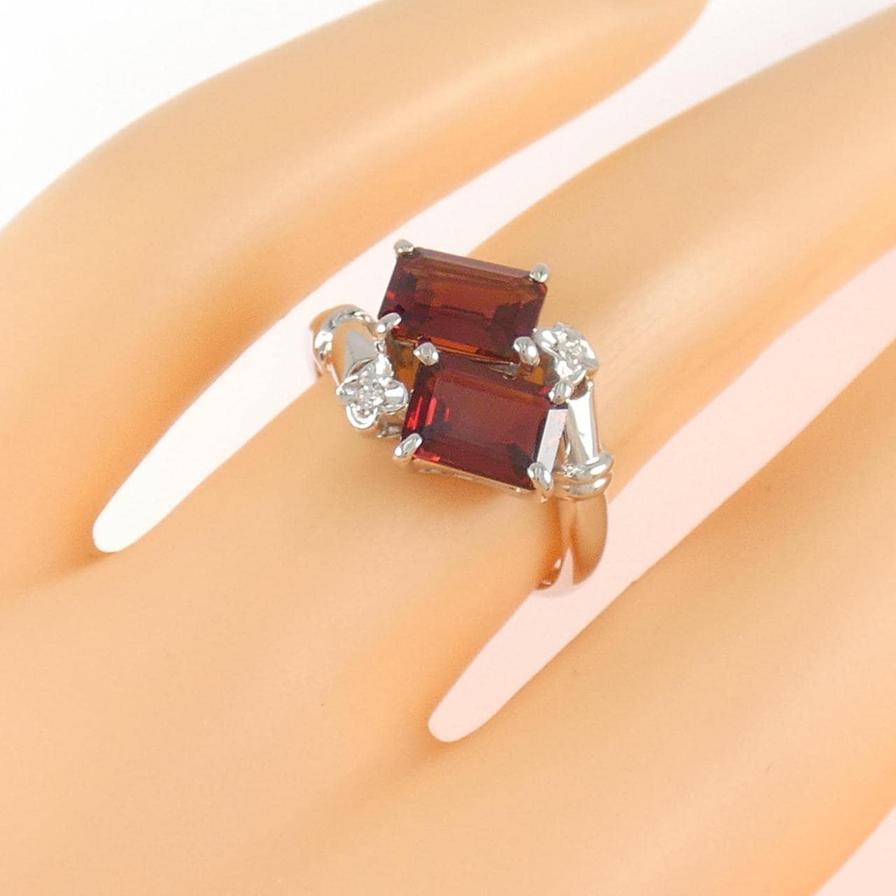 K18WG ガーネット リング