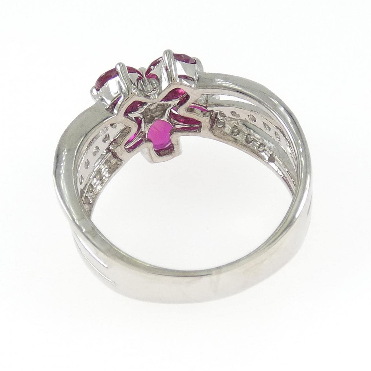 K18WG フラワー ルビー リング 2.05CT