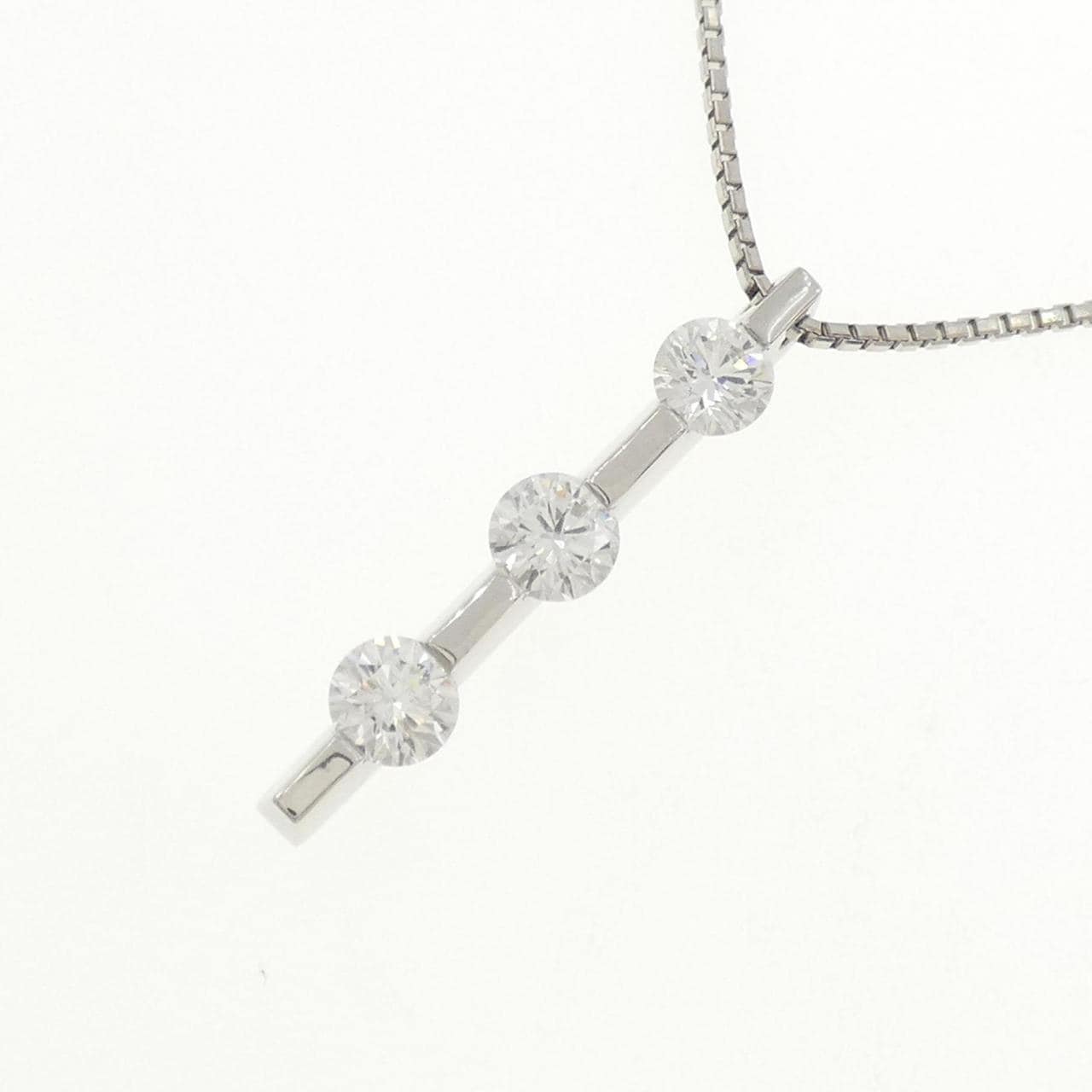 PT900/PT850 スリーストーン ダイヤモンド ネックレス 1.587CT