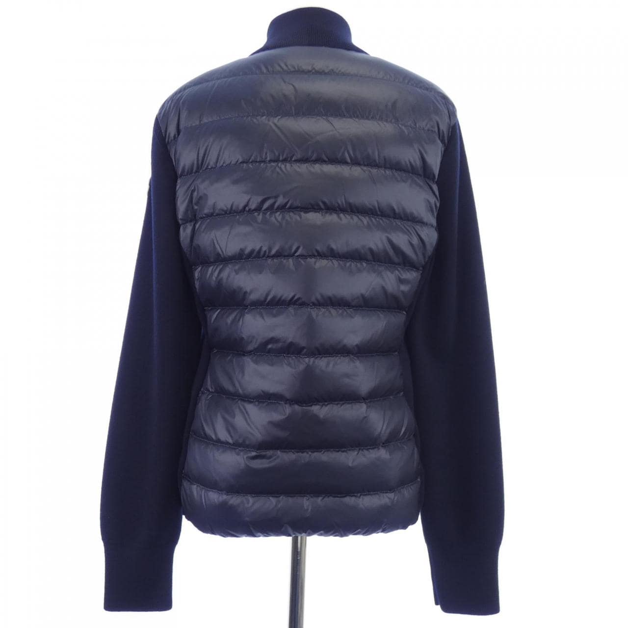 【新品】モンクレール MONCLER K20939B00023 ダウンジャケット