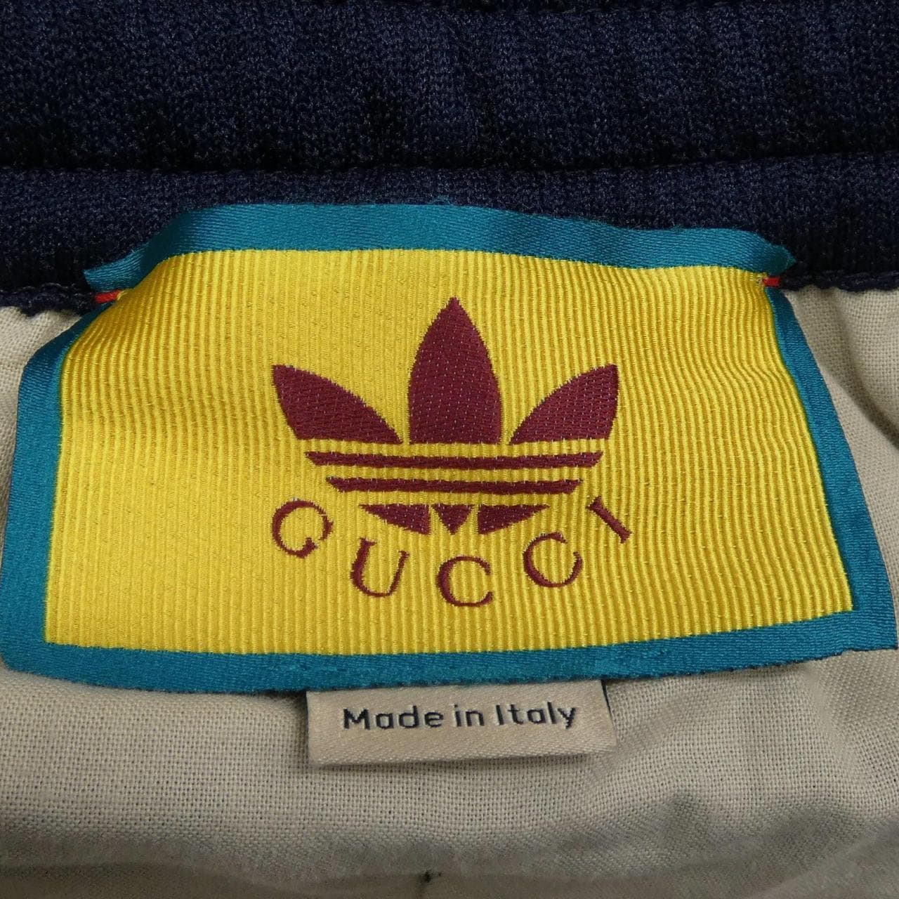 GUCCI ADIDAS 702181 ZAJRV褲子