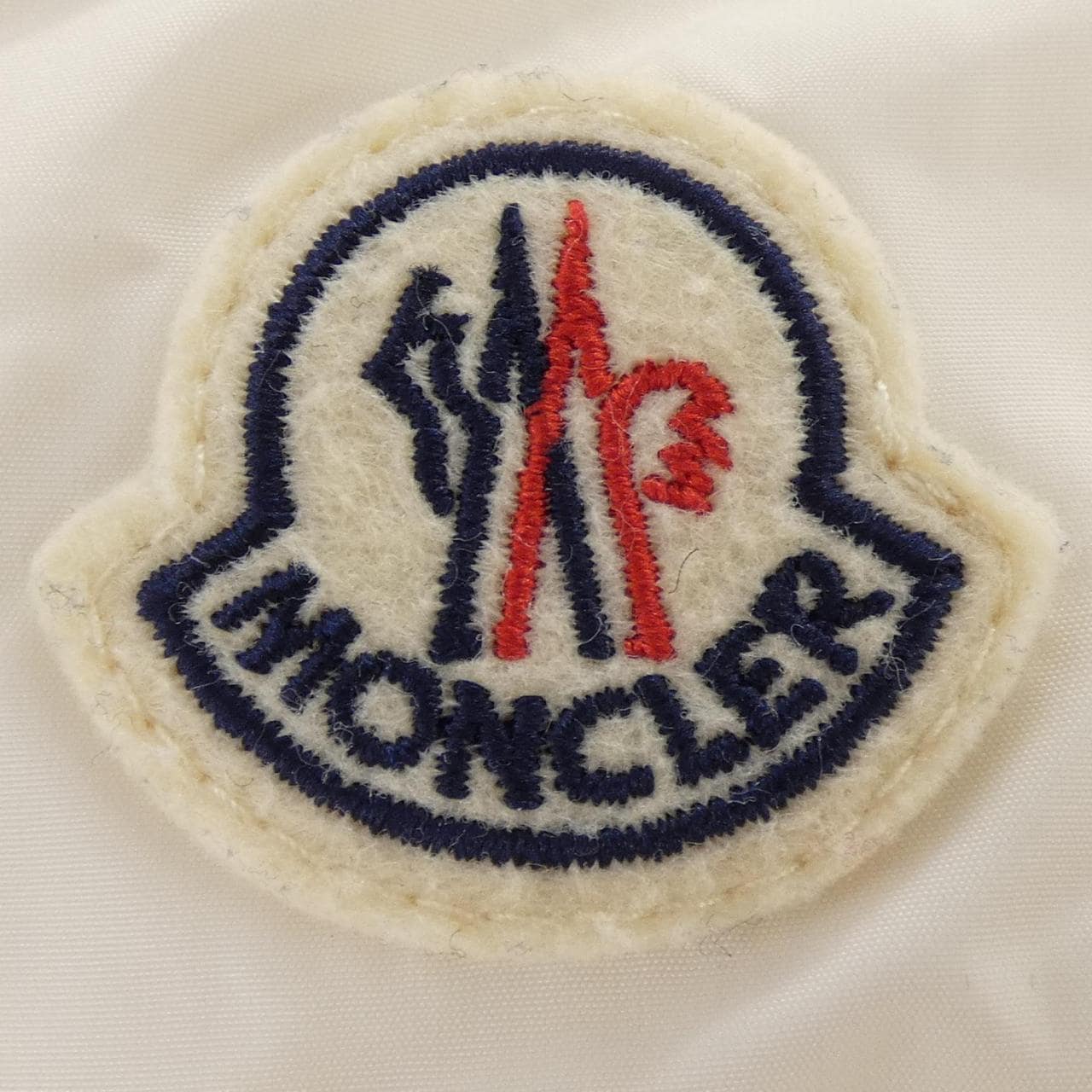 モンクレール MONCLER ARVOUIN ダウンジャケット