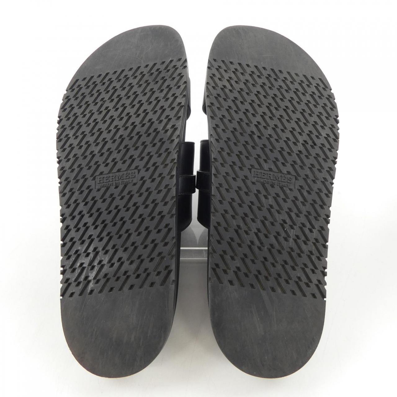 エルメス HERMES ジャクソン ケリーバックル 242951Z サンダル