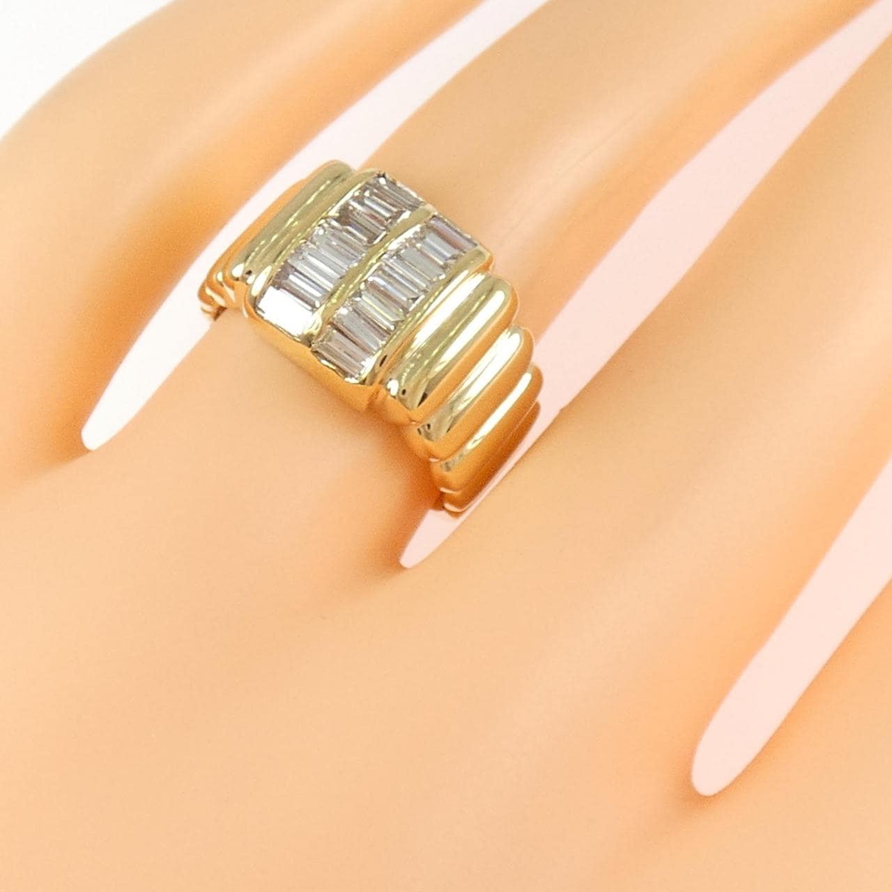 750YG ダイヤモンド リング 0.95CT