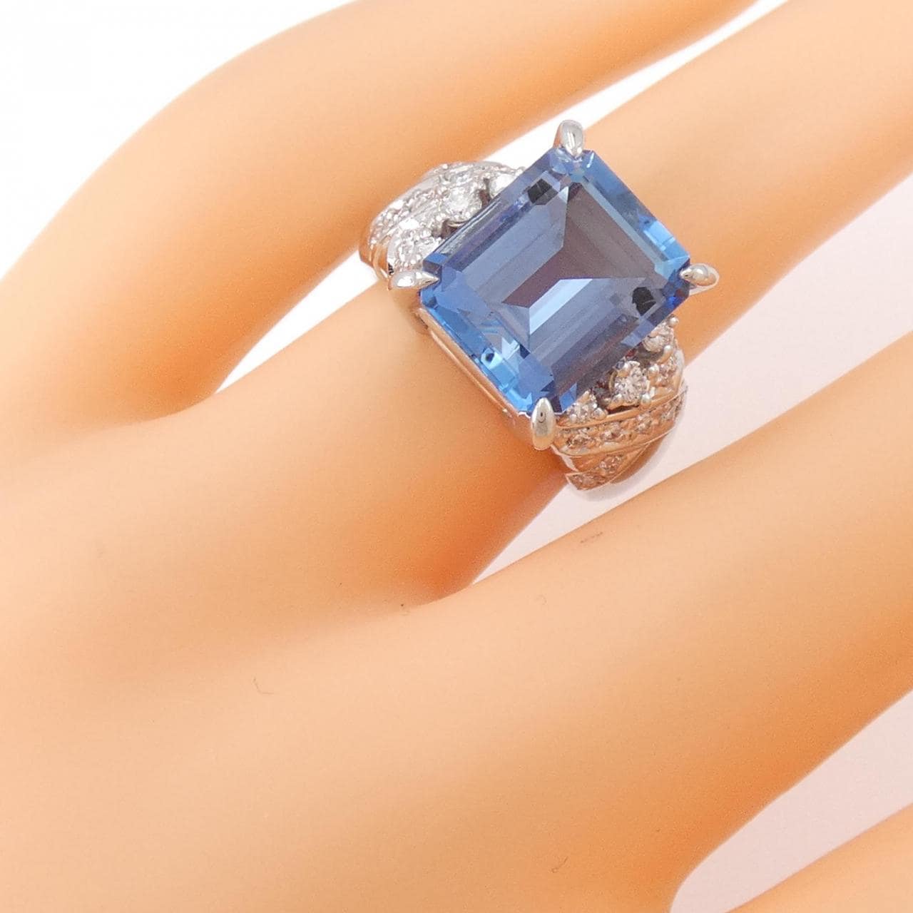 Tasaki Aquamarine ring