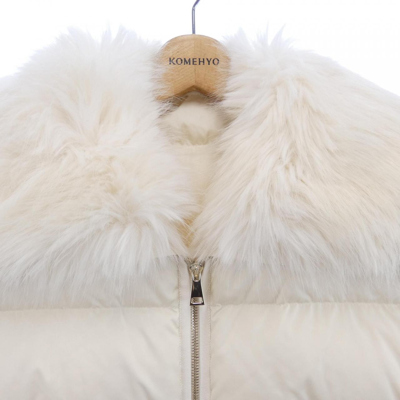 モンクレール MONCLER ダウンジャケット