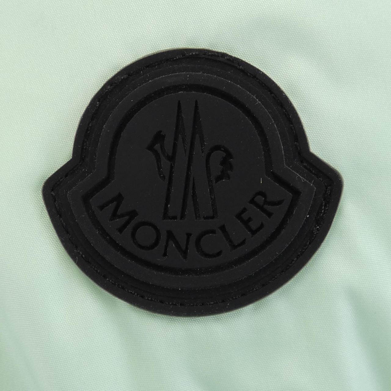 モンクレール MONCLER ダウンジャケット