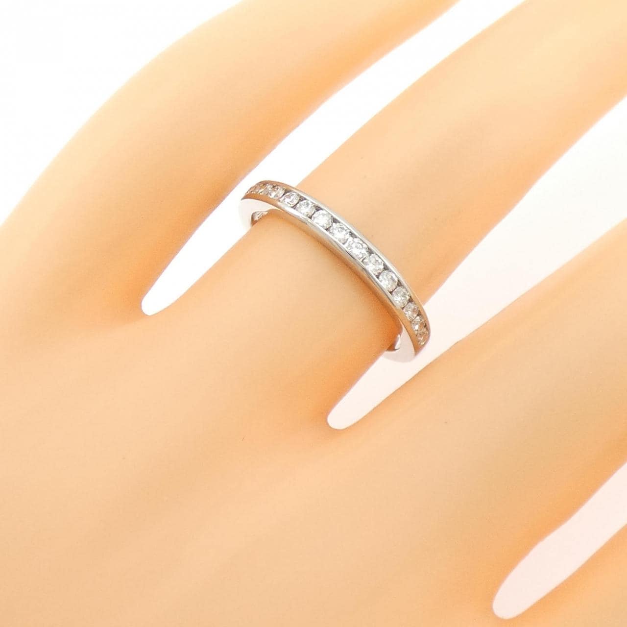 ティファニー ハーフサークル チャネルセッティング リング