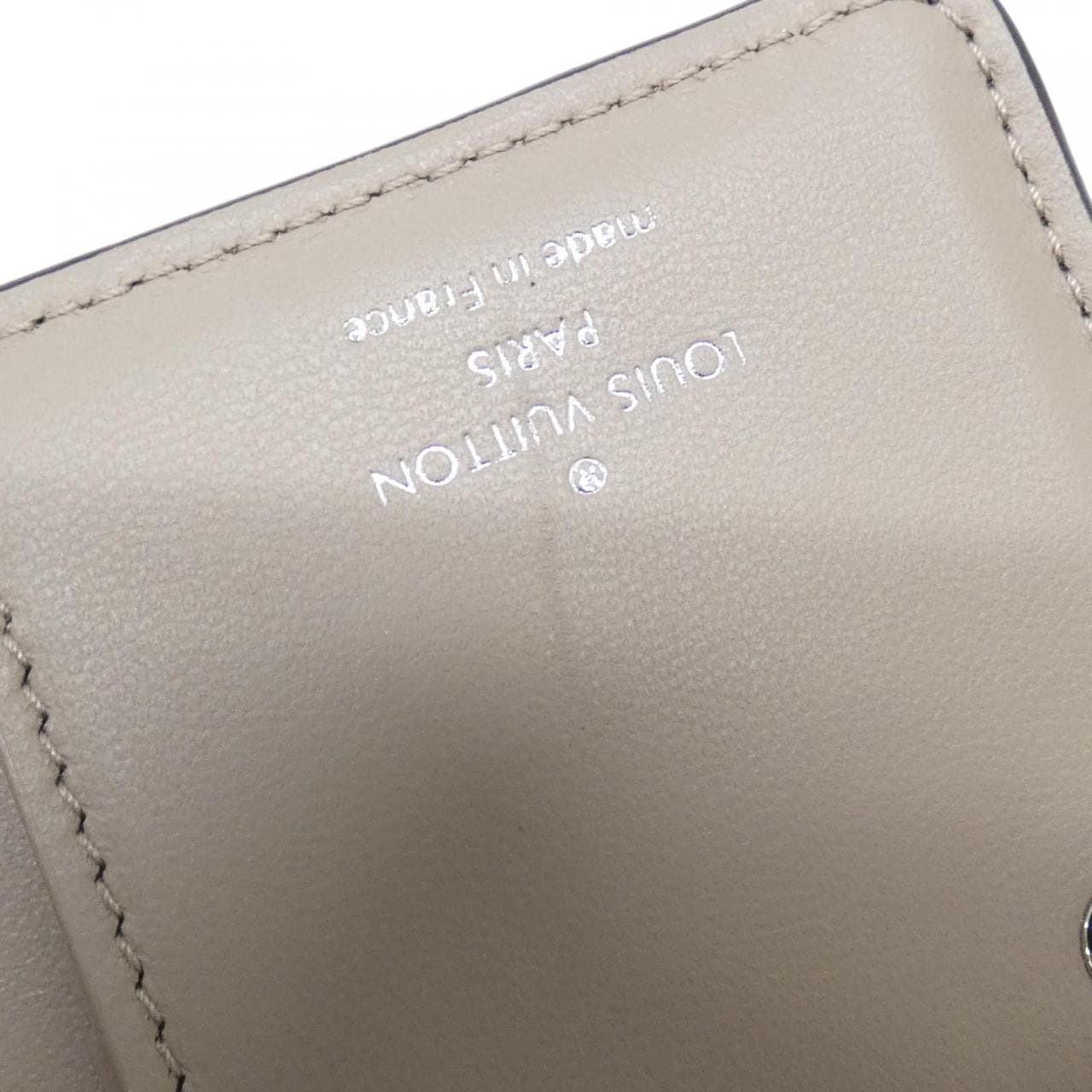 ルイヴィトン マヒナ ポルトフォイユ クレア M80817 財布