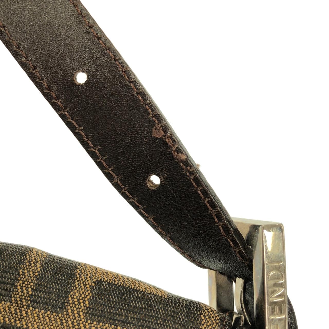 【ヴィンテージ】フェンディ マンマ バゲット 26325 ショルダーバッグ