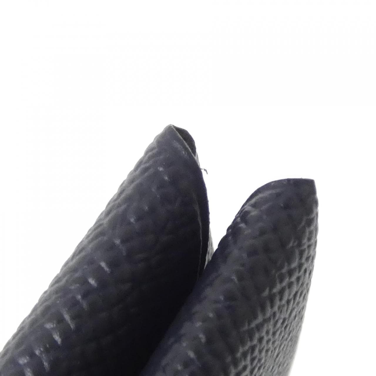 エルメス カルヴィ ヴェルソ 078475CK カードケース