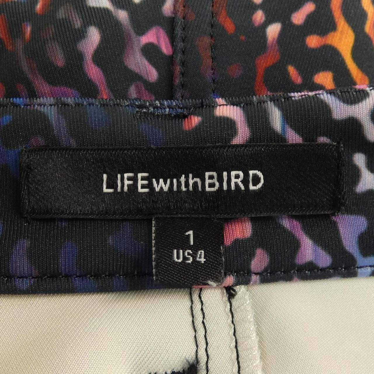 LIFE WITH BIRD パンツ