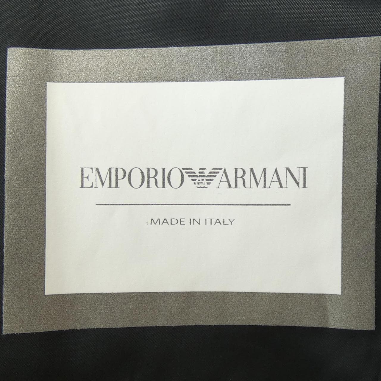 EMPORIO ARMANI安普里奧·阿瑪尼夾克