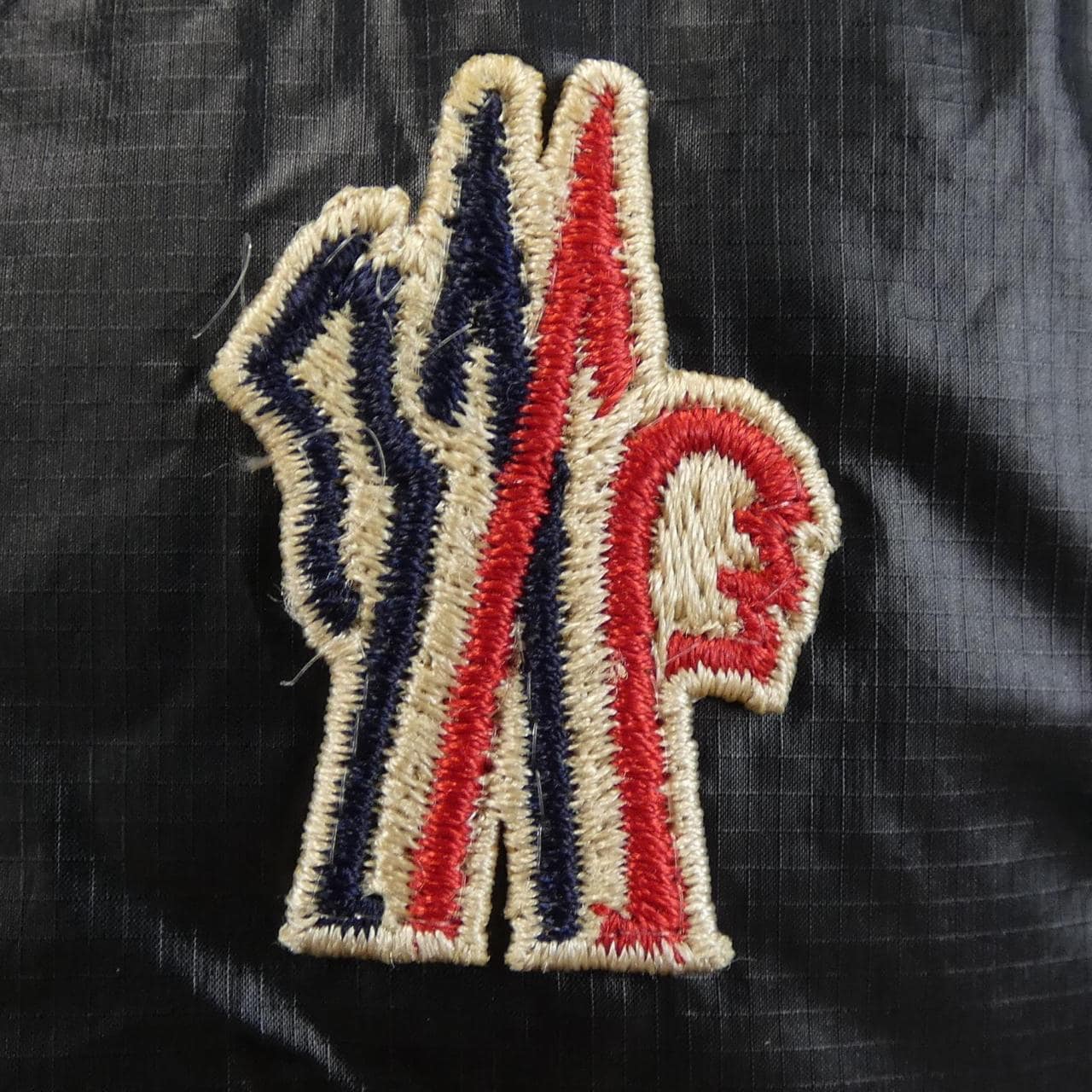 モンクレールグルノーブル MONCLER GRENOBLE BARSAC ダウンジャケット