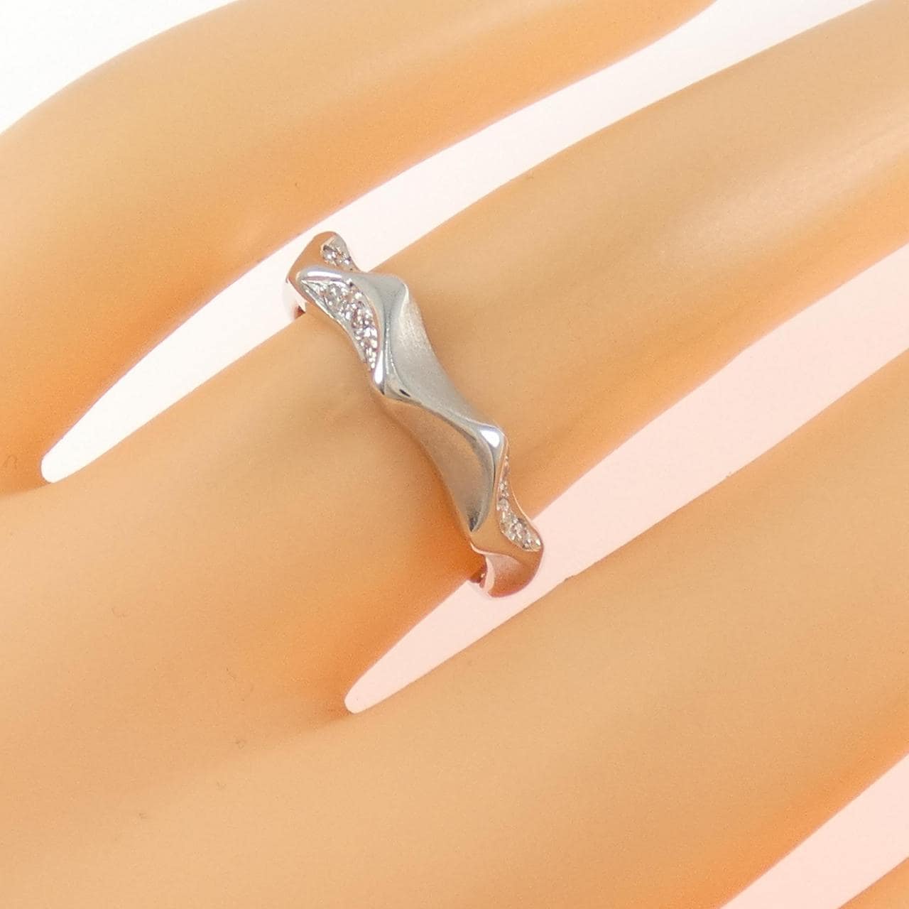 K18WG ダイヤモンド リング 0.09CT