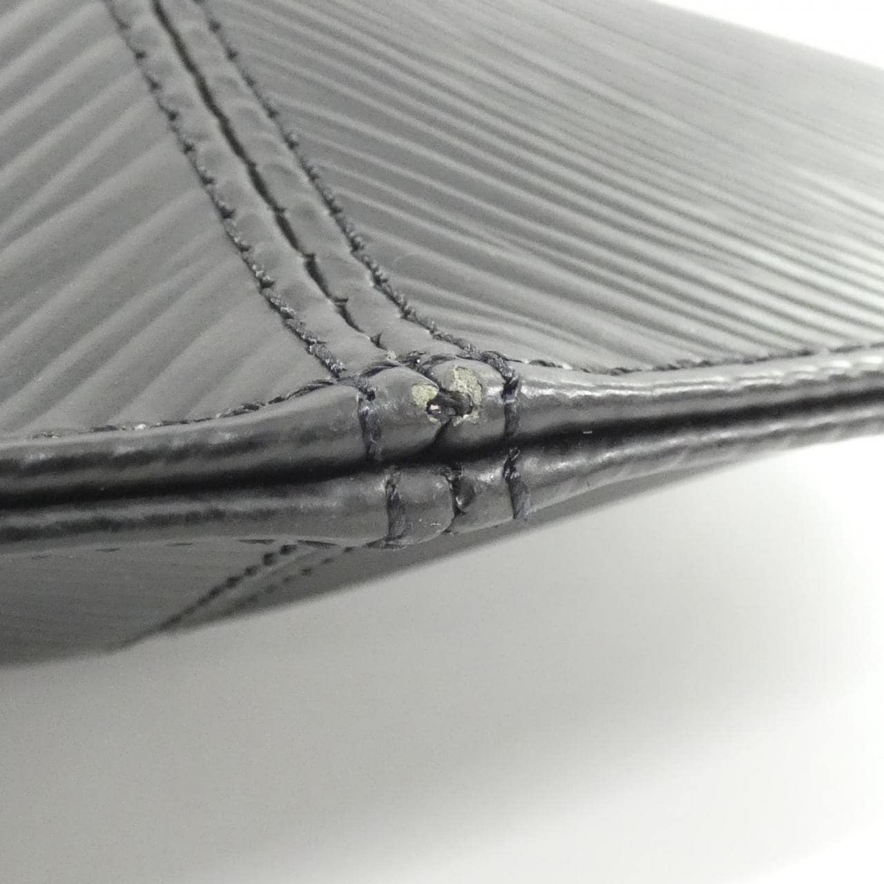 LOUIS VUITTON Epi Pochette Demi Lune M52622 Accessory Pouch