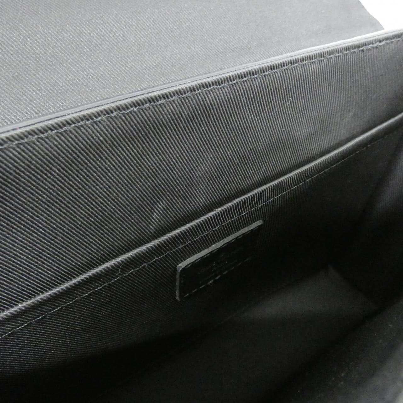 ルイヴィトン トリヨン モノグラム トランク メッセンジャー PM M57726 ショルダーバッグ