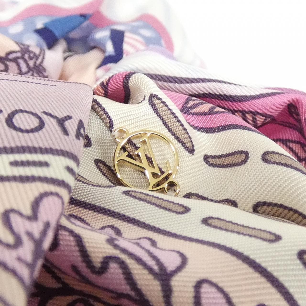 ルイヴィトン シュシュ トロ シュー M76955 シュシュ