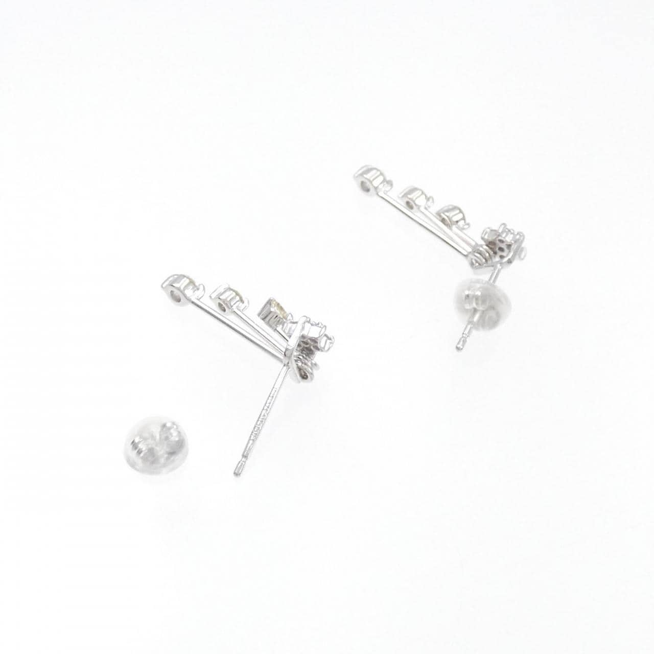 ヴァンドーム ダイヤモンド ピアス 0.30CT