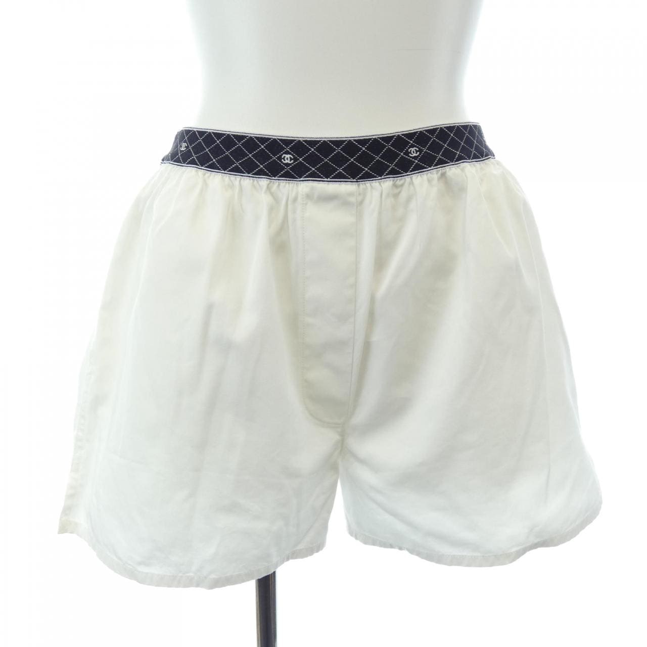 シャネル CHANEL LOOK6 P76789V40617 ショートパンツ