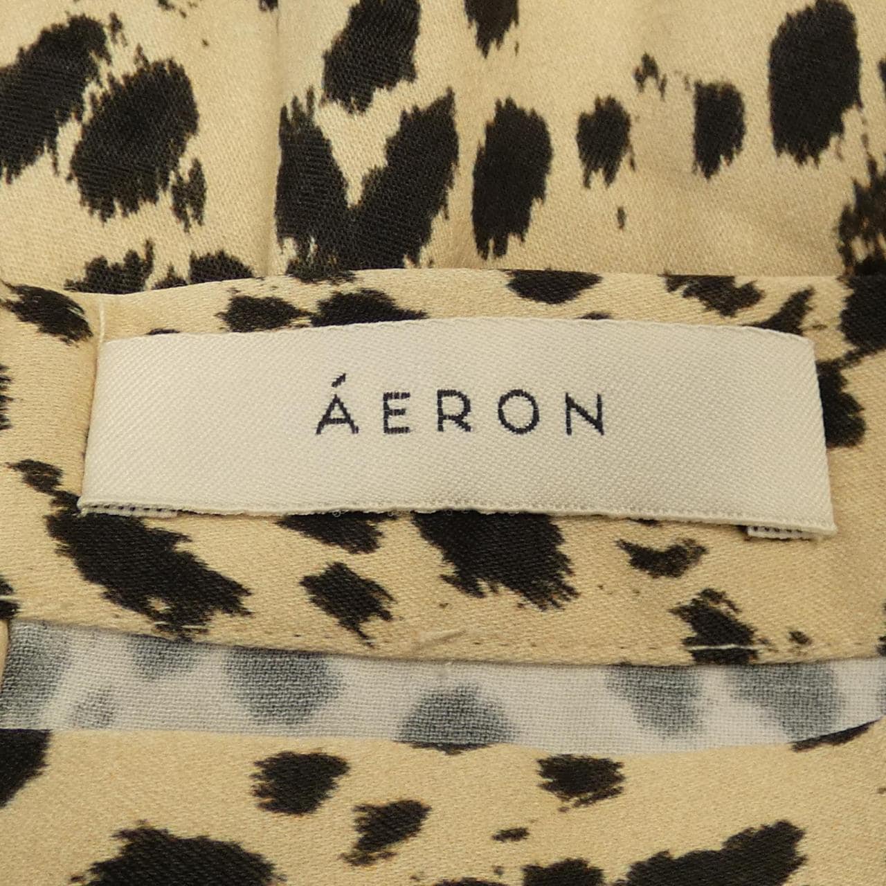 エアロン AERON スカート