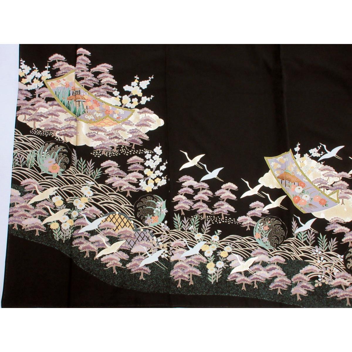 Kimono with gold leaf and yuzen pattern, circle and tangerine