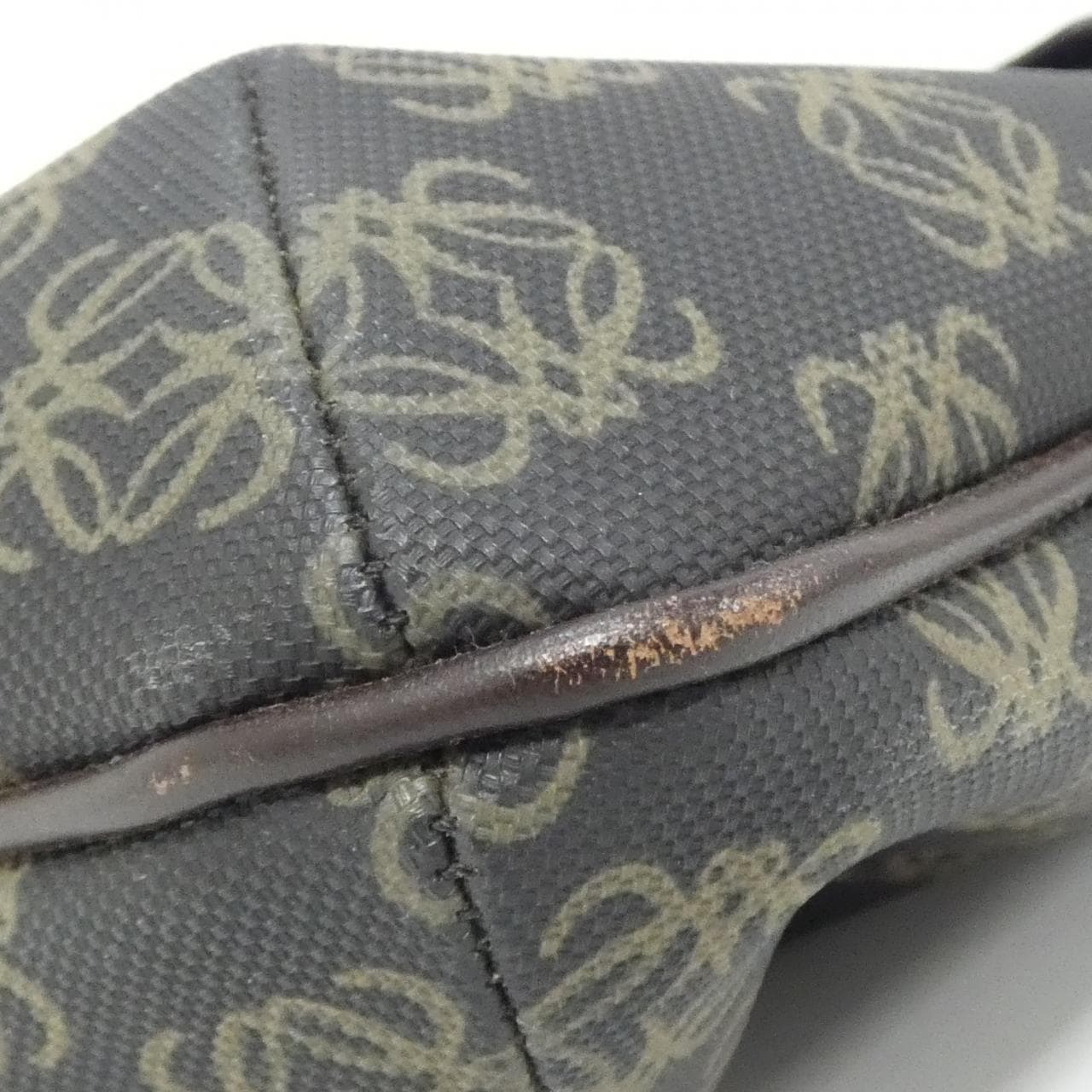 ロエベ ショルダーバッグ