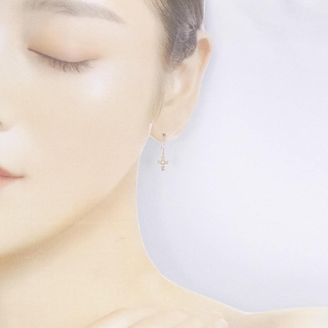 K18YG cross Diamond earrings 0.30CT