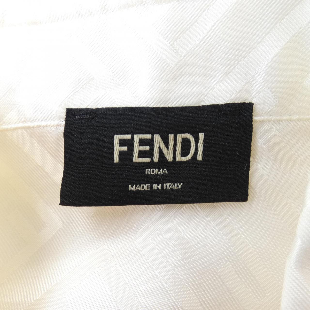 フェンディ FENDI FS0585 AM8V シャツ