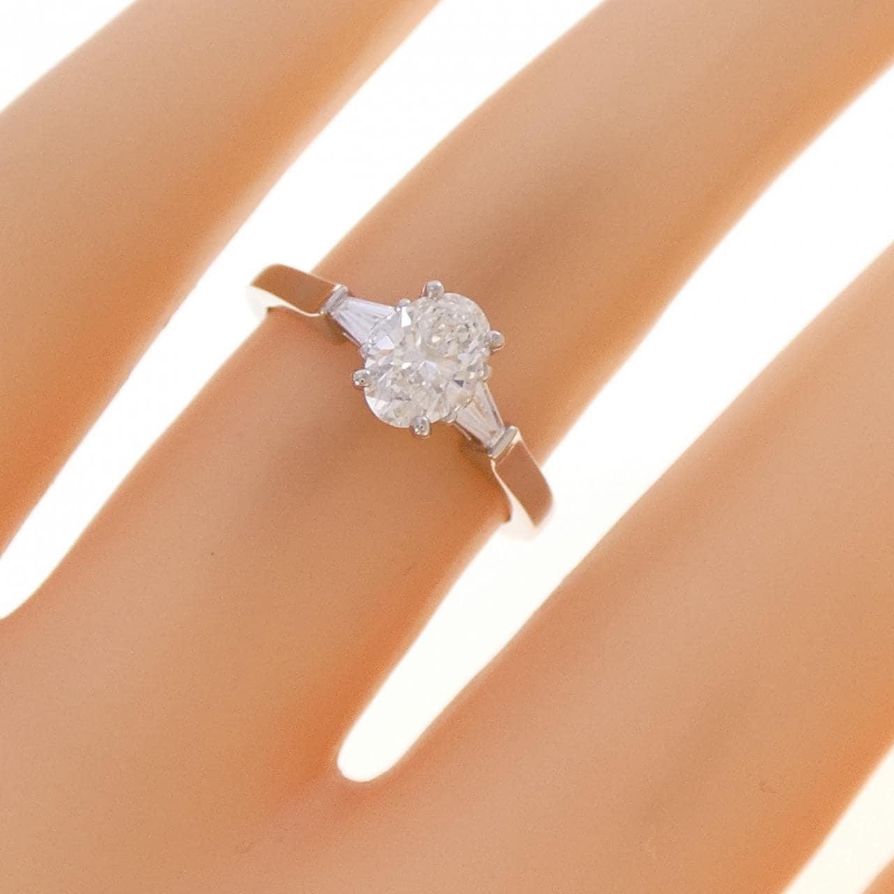 グラフ プロミス リング 0.54CT F VVS2 オーバルカット