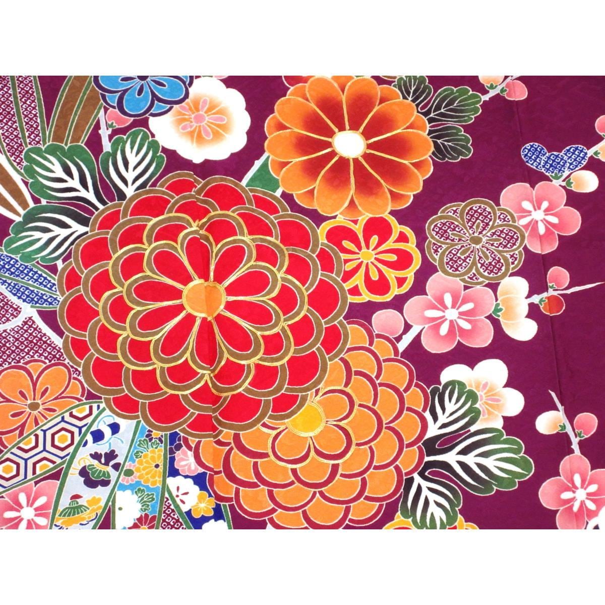 振袖　友禅加工刺繍入り