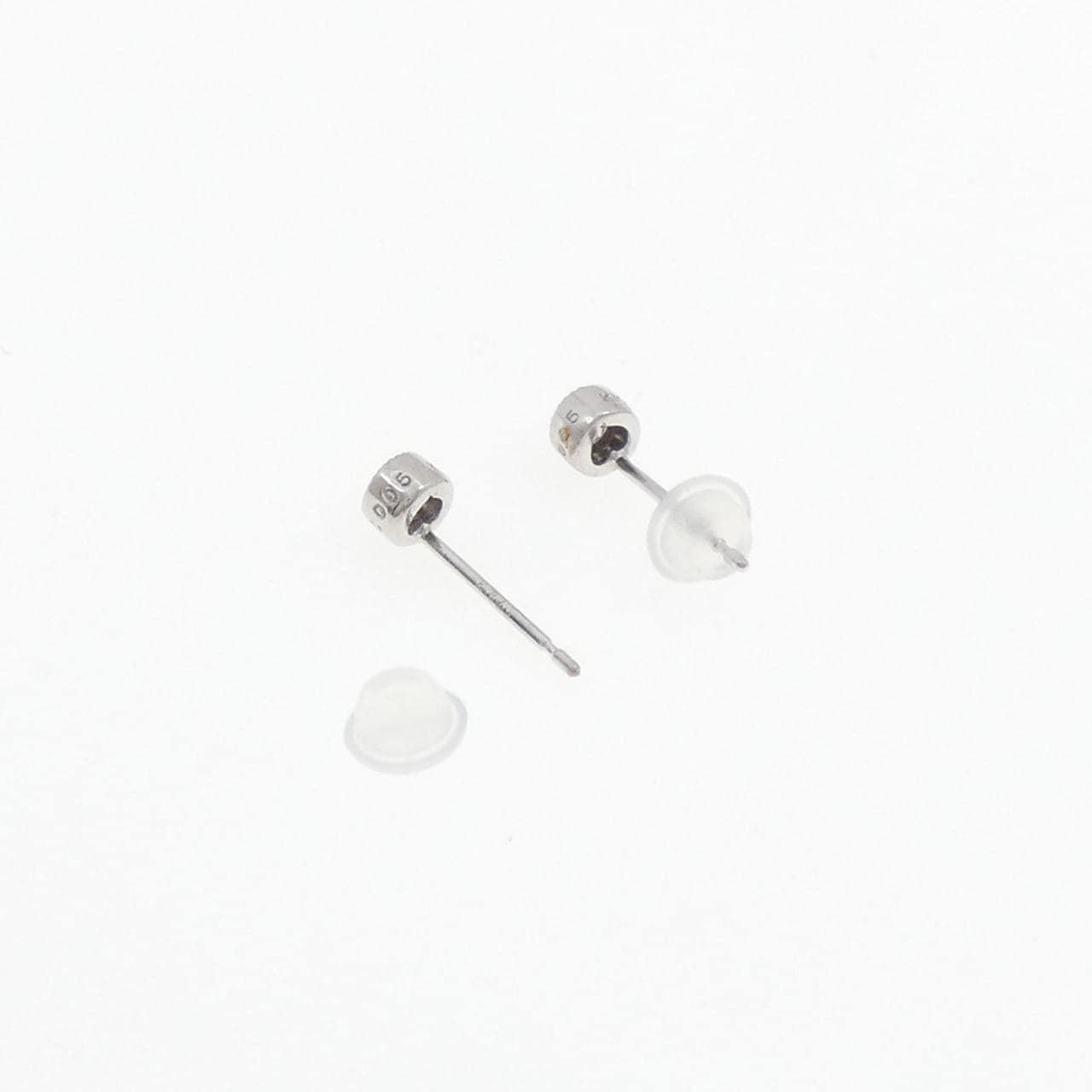 クミキョク ダイヤモンド ピアス 0.10CT