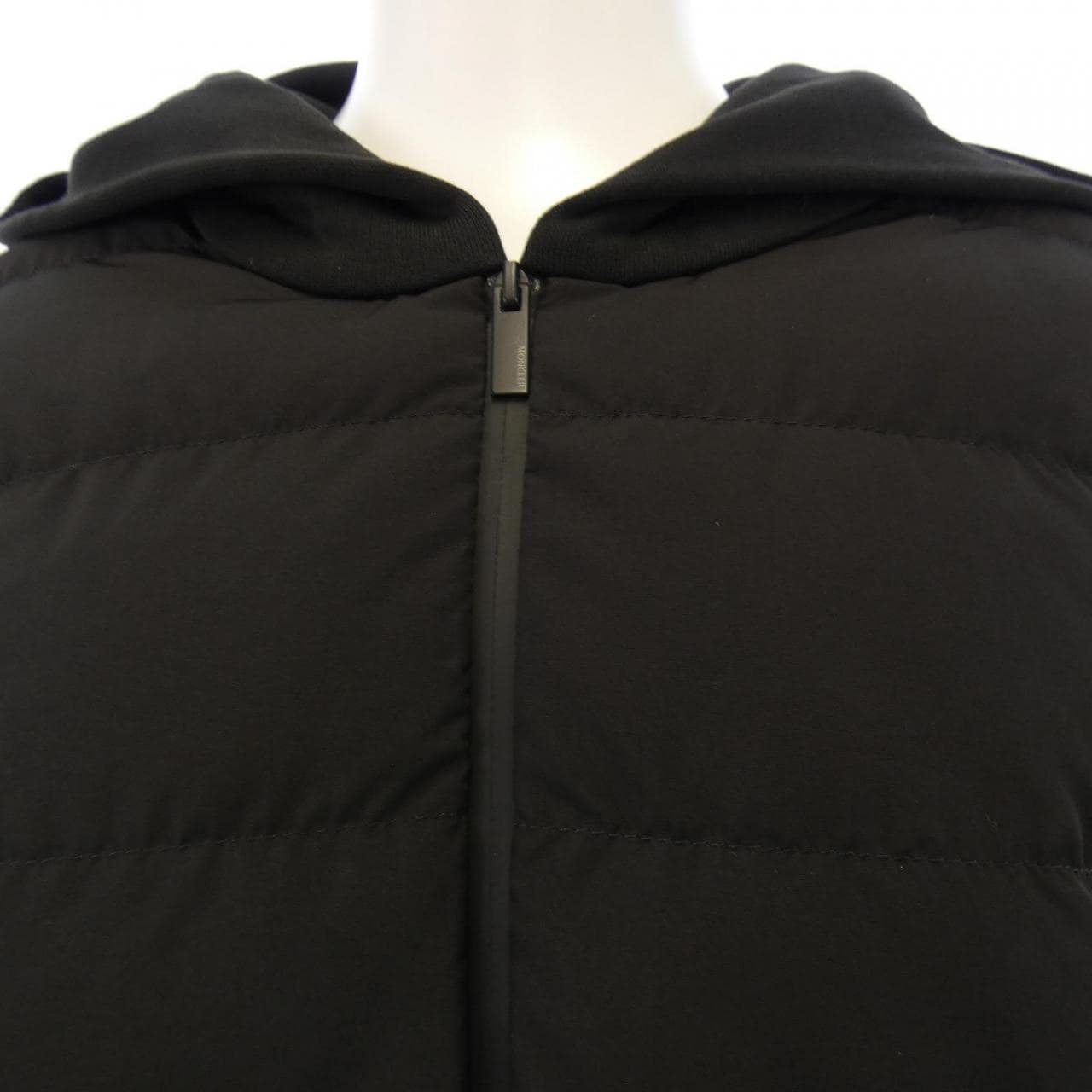 モンクレール MONCLER 20938G00012 ダウンジャケット