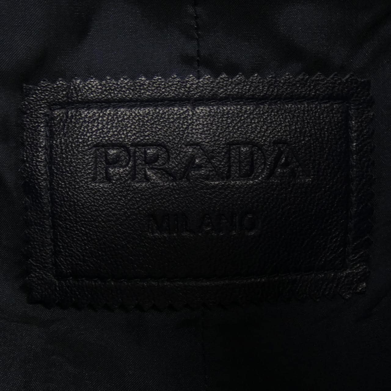 プラダ PRADA レザーコート